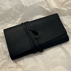 Portland leather black long wallet